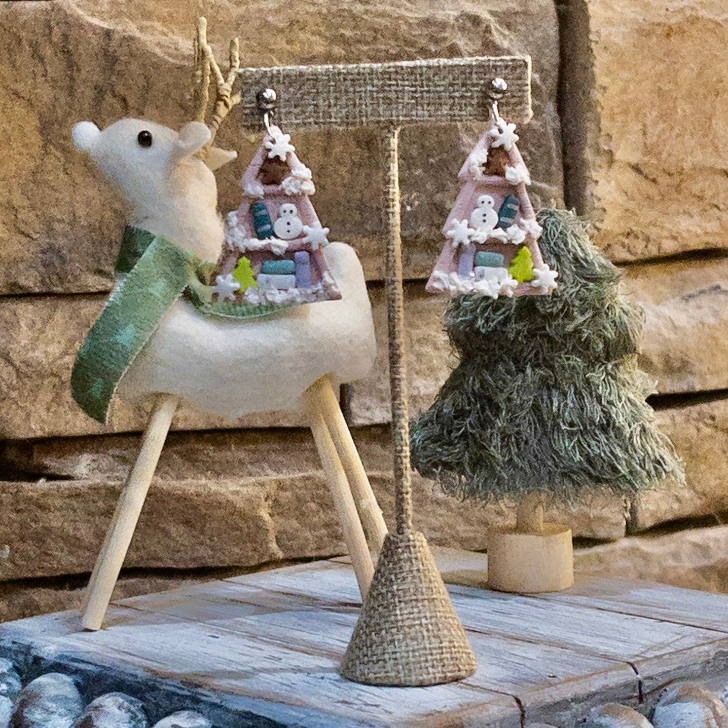 Christmas Bookshelves