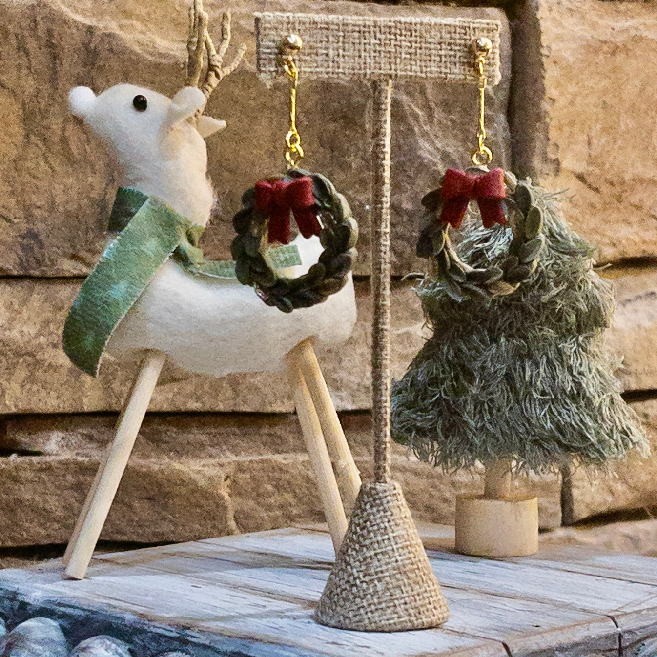 Leafy Holiday Wreaths