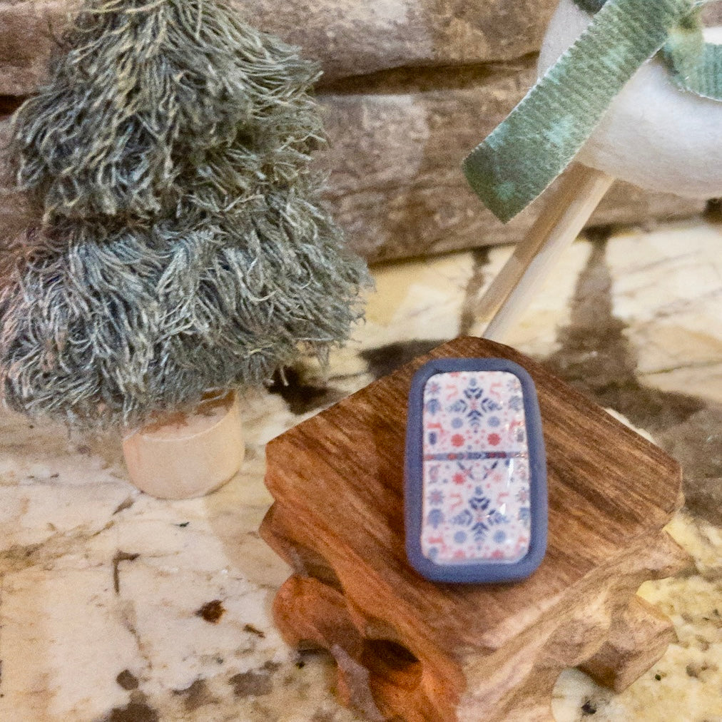 Vintage Holiday Nordic Lapel