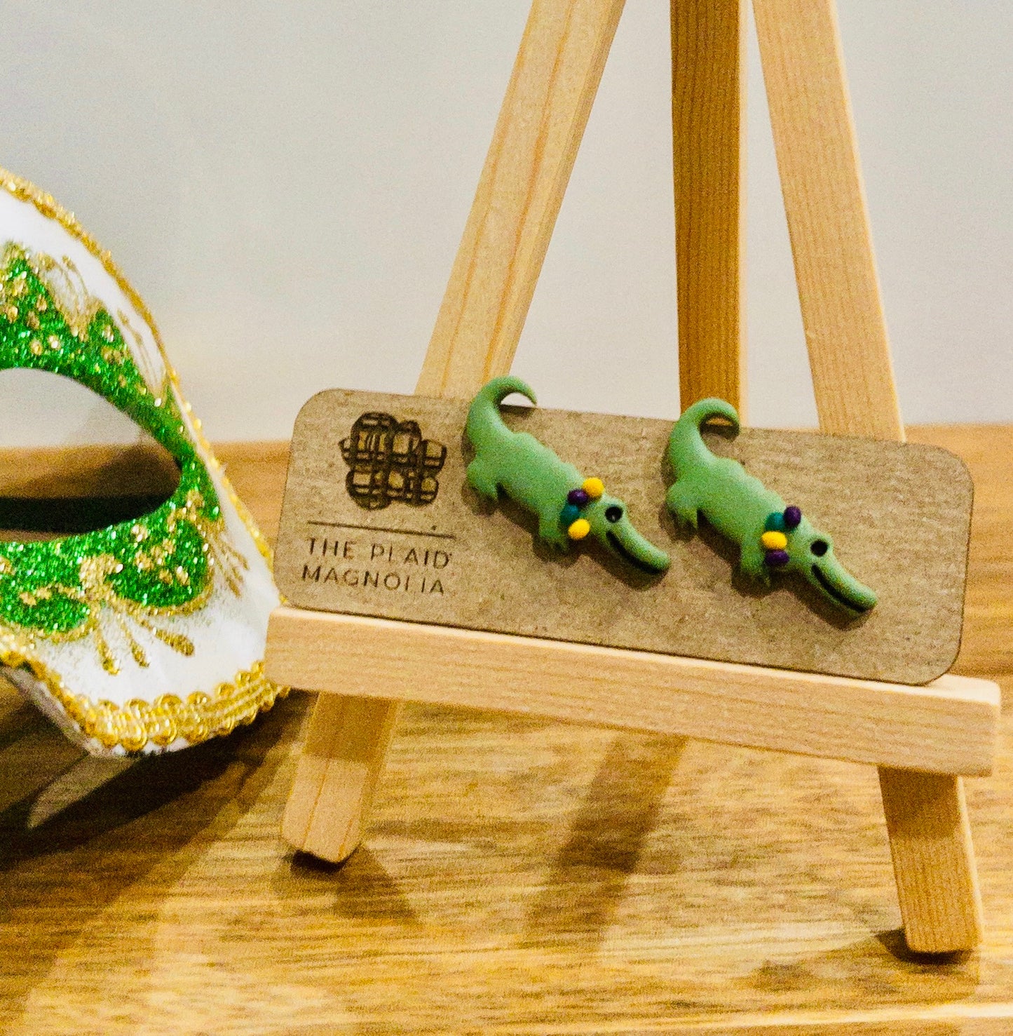 Alligator Studs