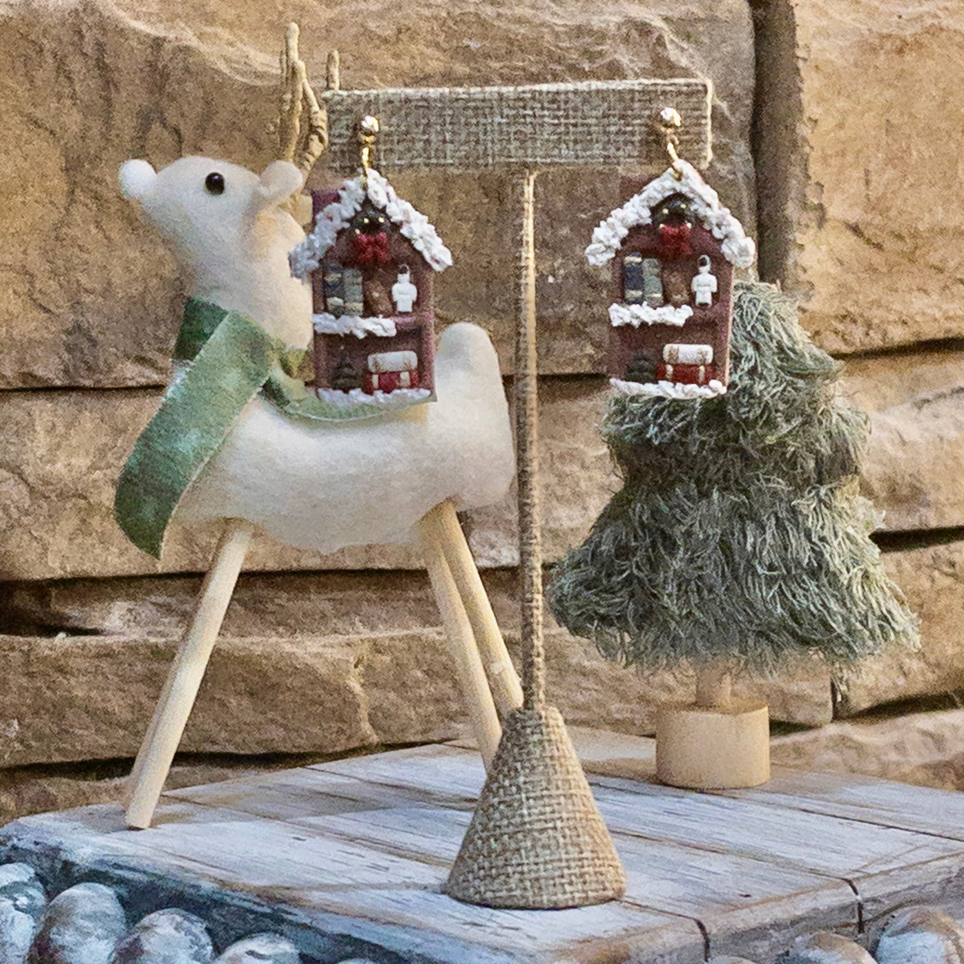 Christmas Bookshelves