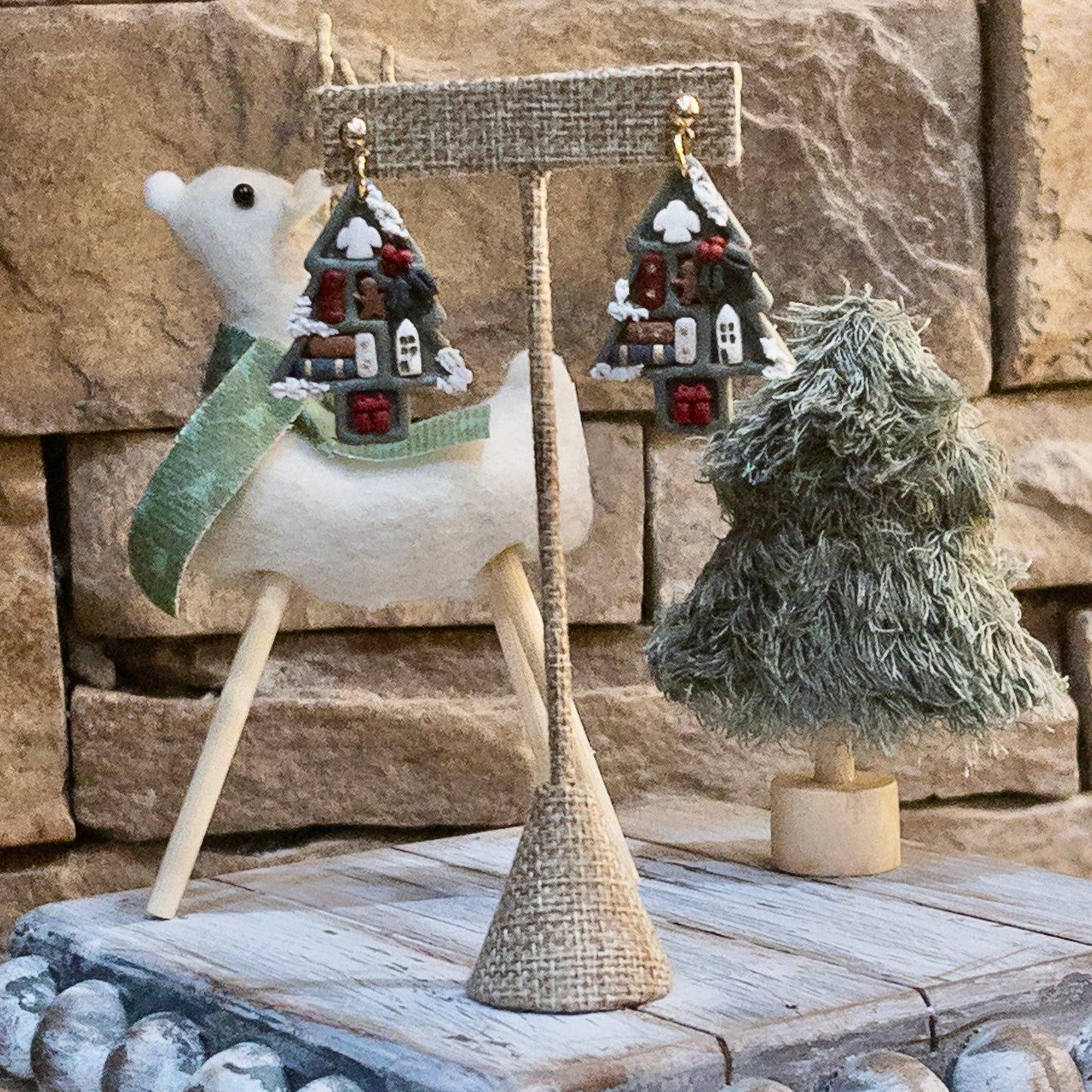 Christmas Bookshelves