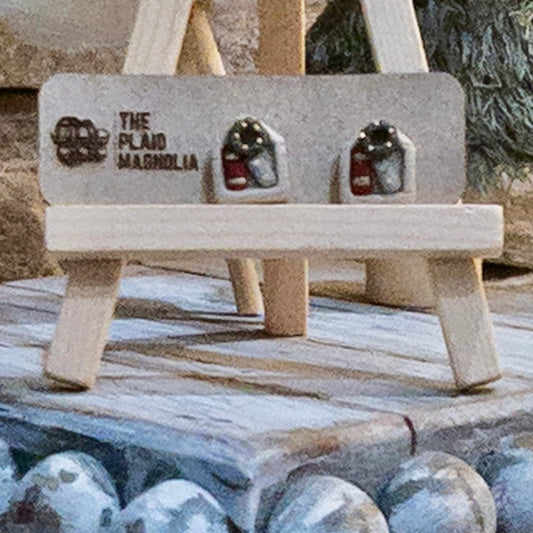 Holiday Bookshelf Studs